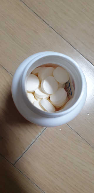 서울약사신협_비타민C플러스_1,200mg x 60정 — 5점을 준 리뷰어가 2020년 11월 올린 사용 사진
