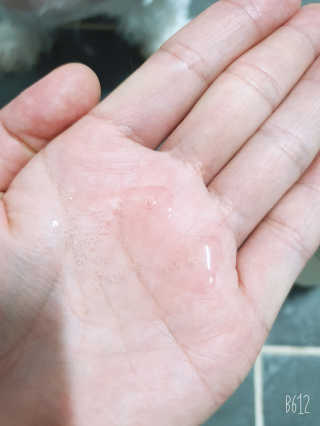 예민한 피부를 위한 코코몰리 All in one 자연유래 샴푸 — 5점을 준 리뷰어가 2020년 7월 올린 사용 사진