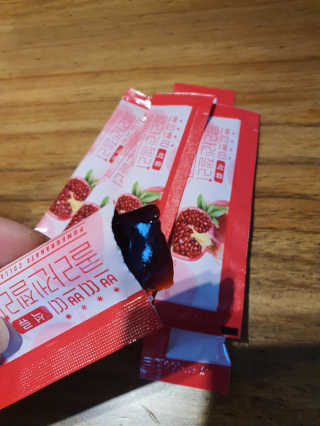 헬스업_쁘띠쁘띠석류콜라겐젤리_20g x 14포 — 5점을 준 리뷰어가 2020년 7월 올린 사용 사진