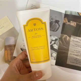 아르투아 ARTOIS 꽃밭에 누운듯 은은한 꽃향기, 아르투아 자르 바디로션 — 4.5점을 준 리뷰어가 2020년 7월 올린 사용 사진