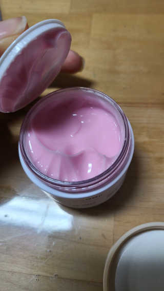 어글리프루프 크림 스탑디어글리 핑크모먼트 50ml — 5점을 준 리뷰어가 2020년 10월 올린 사용 사진