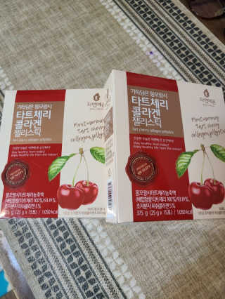 자연에온 가득담은 몽모랑시 타트체리 콜라겐 젤리스틱 — 4점을 준 리뷰어가 2020년 12월 올린 사용 사진