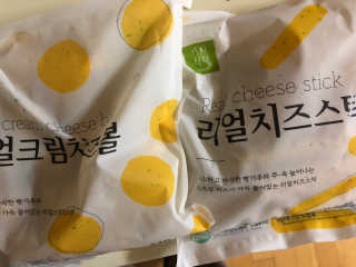 가치식탁 리얼치즈스틱, 리얼크림치즈볼 — 5점을 준 리뷰어가 2020년 11월 올린 사용 사진