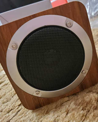 SEVIZ MINI10W 레트로 블루투스 스피커 — 5점을 준 리뷰어가 2020년 8월 올린 사용 사진