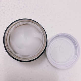 La Theorie Hydrating Ingredients | 하이드레이팅 인그레이디언츠 — 5점을 준 리뷰어가 2020년 4월 올린 사용 사진