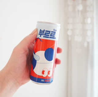 [칼로리 걱정 NO 제로칼로리 탄산음료]  부담없이 즐기는 부르르Brrr~~ 제로 콜라 — 5점을 준 리뷰어가 2020년 12월 올린 사용 사진