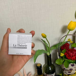 La Theorie Hydrating Ingredients | 하이드레이팅 인그레이디언츠 — 4.5점을 준 리뷰어가 2020년 5월 올린 사용 사진
