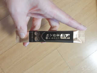 헬스업_천명진프리미엄홍삼스틱_10ml x 30포 — 5점을 준 리뷰어가 2020년 8월 올린 사용 사진