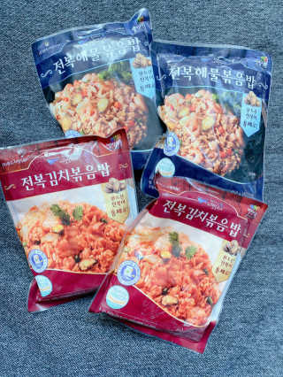 바다는다웰빙이다 전복해물볶음밥/전복김치볶음밥 250g-4봉지 — 5점을 준 리뷰어가 2020년 10월 올린 사용 사진