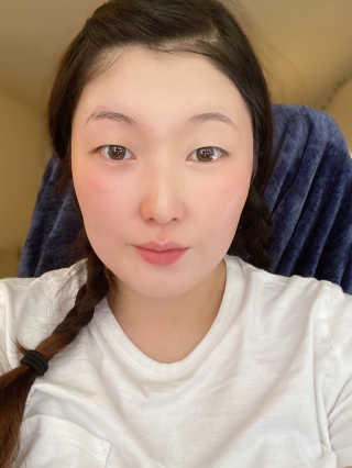 VELY VELY 아우라 허니 글로우 쿠션 — 5점을 준 리뷰어가 2020년 4월 올린 사용 사진