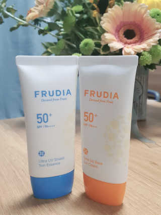 [후르디아] 혼합자차 선 에센스+톤업 선크림 2종 — 5점을 준 리뷰어가 2020년 5월 올린 사용 사진