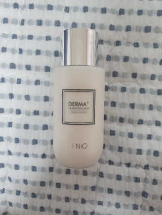 뷰니오 더마플러스 카밍 에멀전200ml — 5점을 준 리뷰어가 2020년 11월 올린 사용 사진