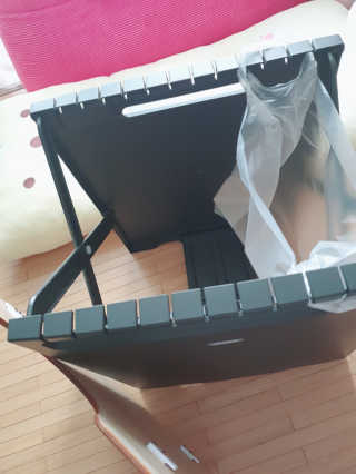 창신리빙 [프랑코 캠핑 테이블 분리수거함] 똑똑한 정리 수납 — 4.5점을 준 리뷰어가 2020년 8월 올린 사용 사진