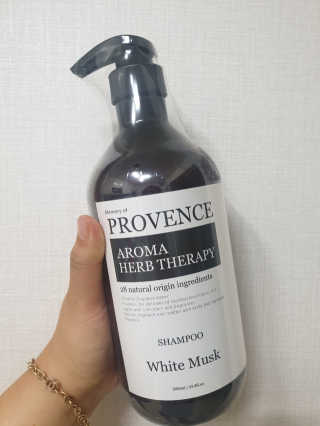프로방스 화이트머스크 퍼퓸 샴푸 1000ml 업그레이드 — 5점을 준 리뷰어가 2020년 8월 올린 사용 사진