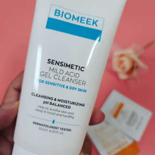 바이오믹 BIOMEEK SENSIMETIC MILD ACID CLEANSER — 5점을 준 리뷰어가 2020년 8월 올린 사용 사진