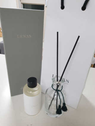 레나스 프리미엄 아로마 디퓨저 200ml  [1SET] — 5점을 준 리뷰어가 2020년 7월 올린 사용 사진
