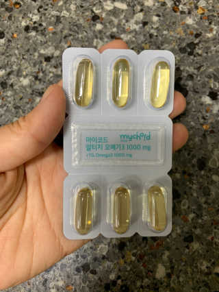 JW중외제약 마이코드 알티지 오메가3 1000 mg — 4점을 준 리뷰어가 2020년 7월 올린 사용 사진