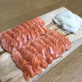 동원산업 항공직송 동원생연어_400g — 5점을 준 리뷰어가 2020년 4월 올린 사용 사진