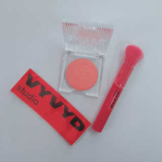 비비드스튜디오 치크 플래쉬 블러셔 NO.5 에픽 트랜스 — 5점을 준 리뷰어가 2020년 5월 올린 사용 사진