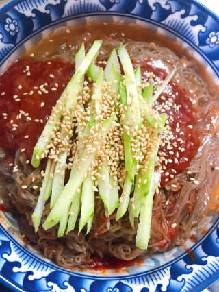 [해주냉면] 신천맛집 매운 비빔냉면 2인분 + 무절임 — 5점을 준 리뷰어가 2020년 5월 올린 사용 사진