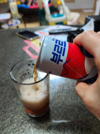 [칼로리 걱정 NO 제로칼로리 탄산음료]  부담없이 즐기는 부르르Brrr~~ 제로 콜라 — 4점을 준 리뷰어가 2020년 12월 올린 사용 사진