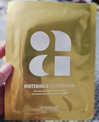 Avajar A-Solution 마스크 — 2.5점을 준 리뷰어가 2020년 10월 올린 사용 사진