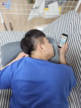 바네스데코 통째로 세탁 꿀잠 숙면 기절 마약모찌베개D — 4점을 준 리뷰어가 2020년 6월 올린 사용 사진