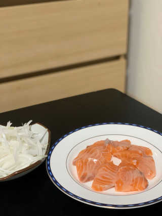 동원산업 항공직송 동원생연어_400g — 5점을 준 리뷰어가 2020년 4월 올린 사용 사진