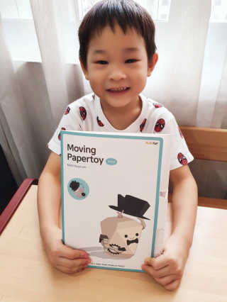 움직이는 종이로봇 - 로빗 로얄버전 움직이는 종이 로봇 - 로빗 — 5점을 준 리뷰어가 2020년 10월 올린 사용 사진