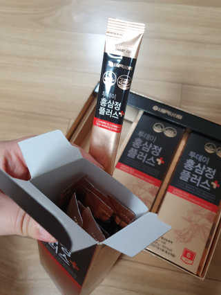 서울약사신협_투데이홍삼정플러스스틱_10g x 30포 — 5점을 준 리뷰어가 2020년 12월 올린 사용 사진