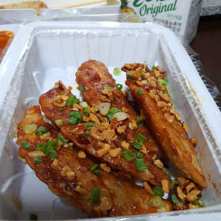 죠스떡볶이 [죠스푸드] 짜빠떡볶이+떡또그+범벅만두 신메뉴 3종 — 4점을 준 리뷰어가 2020년 4월 올린 사용 사진