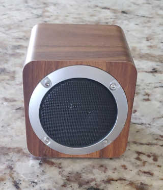 SEVIZ MINI10W 레트로 블루투스 스피커 — 5점을 준 리뷰어가 2020년 9월 올린 사용 사진