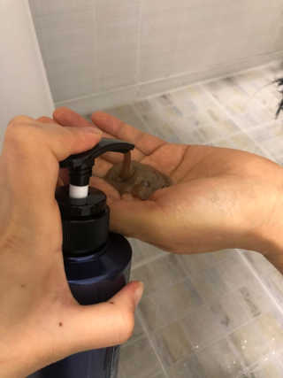 다슈코리아 다슈 데일리 단백질 한방 두피 골드 샴푸 500ml — 5점을 준 리뷰어가 2020년 7월 올린 사용 사진