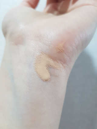 셀프코딩 네버비더세임 리퀴드 파운데이션 — 1점을 준 리뷰어가 2020년 7월 올린 사용 사진