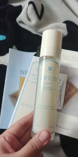 아르투아 ARTOIS 여름 향기스타일링, 비누향 아르투아 송크림 바디미스트 — 5점을 준 리뷰어가 2020년 6월 올린 사용 사진