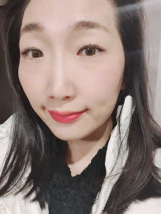 [블랙루즈] 펄블리 아이 글리터 유니버스 2종 — 5점을 준 리뷰어가 2020년 12월 올린 사용 사진