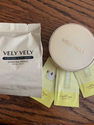 VELY VELY 아우라 허니 글로우 쿠션 — 5점을 준 리뷰어가 2020년 4월 올린 사용 사진