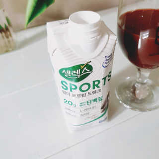 셀렉스스포츠 셀렉스 스포츠 드링크 초콜릿 _ 330ml x 12팩 — 5점을 준 리뷰어가 2020년 11월 올린 사용 사진