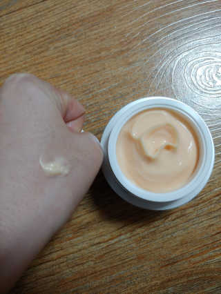 메디페르 [ 1+1 ] 루테인앰플세트 1개 + 루테인크림 50ml 1개 — 5점을 준 리뷰어가 2020년 9월 올린 사용 사진