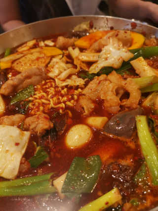 [살롱드곱떡 강남점] 떡볶이 2중 택1+버터갈릭감자튀김 — 5점을 준 리뷰어가 2020년 6월 올린 사용 사진
