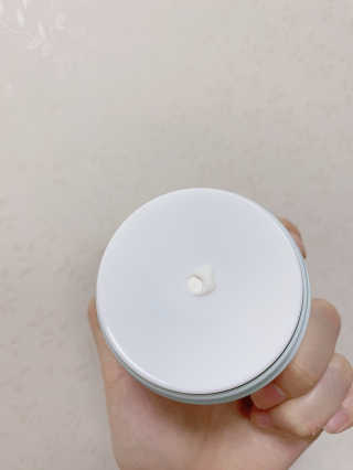 베니테이블 [바르는 유산균] 하이드레이팅 크림 — 5점을 준 리뷰어가 2020년 6월 올린 사용 사진