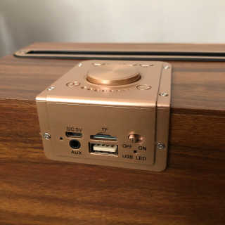 SEVIZ GOLD20W 레트로 블루투스 스피커 — 3.5점을 준 리뷰어가 2020년 6월 올린 사용 사진