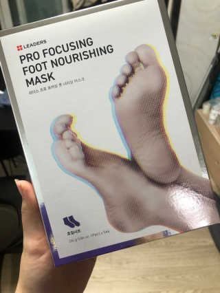 리더스코스메틱 리더스 프로 포커싱 풋 너리싱 마스크/5매 — 4점을 준 리뷰어가 2020년 9월 올린 사용 사진