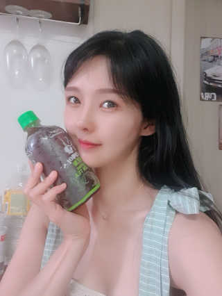 칸타타 콘트베이스 칸타타 콘트라베이스 TEA 보리/그린티 500ml — 5점을 준 리뷰어가 2020년 8월 올린 사용 사진