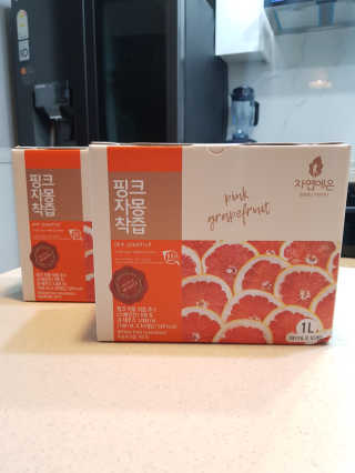 자연에온 핑크 자몽 착즙 100mL 10개입 2BOX — 5점을 준 리뷰어가 2020년 10월 올린 사용 사진