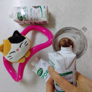 셀렉스스포츠 셀렉스 스포츠 드링크 초콜릿 _ 330ml x 12팩 — 5점을 준 리뷰어가 2020년 11월 올린 사용 사진