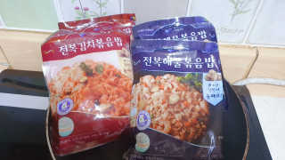 바다는다웰빙이다 전복해물볶음밥/전복김치볶음밥 250g-4봉지 — 5점을 준 리뷰어가 2020년 8월 올린 사용 사진