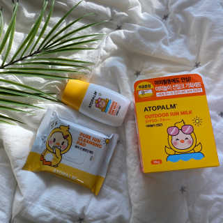 아토팜 야외놀이 선밀크 SPF50+ PA+++ — 5점을 준 리뷰어가 2020년 5월 올린 사용 사진