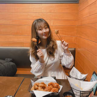 [교촌치킨 영등포역점] 치킨 메뉴 중 택1 — 5점을 준 리뷰어가 2020년 12월 올린 사용 사진