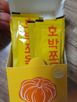 조은약초 국산 늙은 호박즙 호박쪼옥 젤리 20g x 15포 — 5점을 준 리뷰어가 2020년 8월 올린 사용 사진